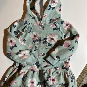 Calvin Klein Jeans Girl’s Hoodie Size 2T
